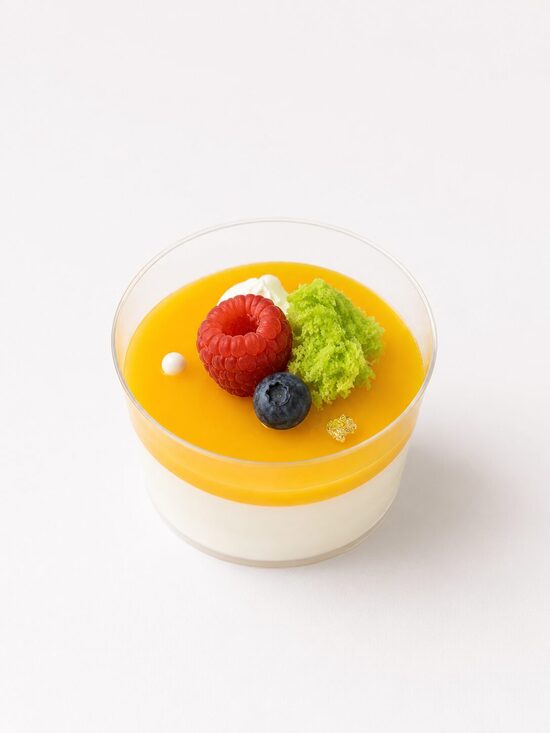 Panna cota "Mangai-pasiflorai"