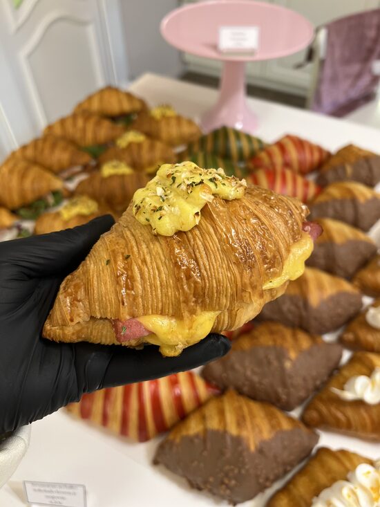 Kruasanas "Kumpis-sūris"